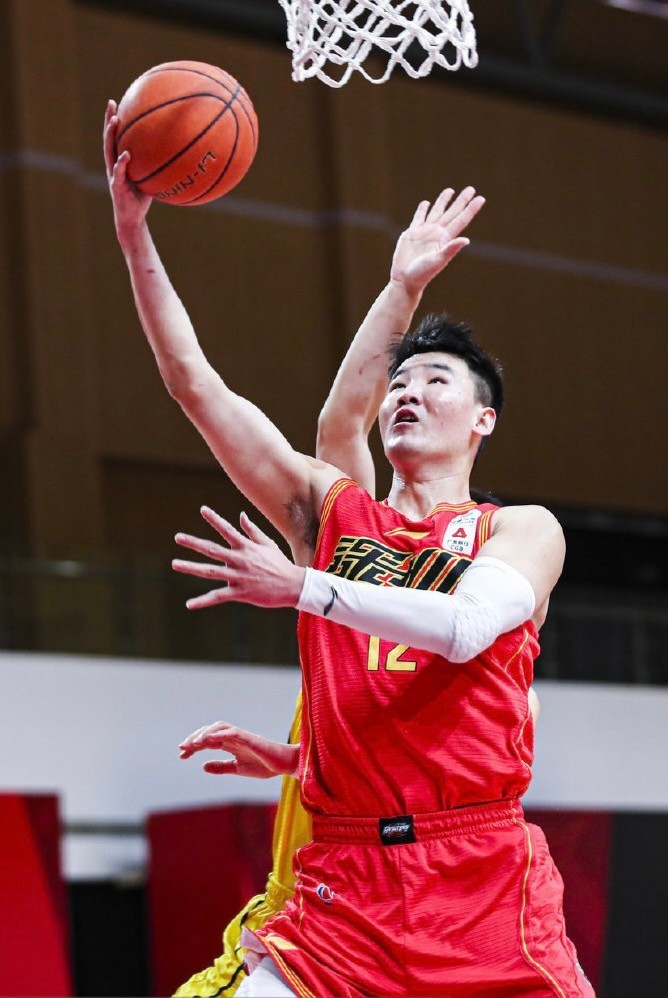 包含斯诺克邀请赛掀起高潮,皖江巨龙队强势横扫岭东迅豹队,老将里程碑之夜——细节处理更胜一筹的词条