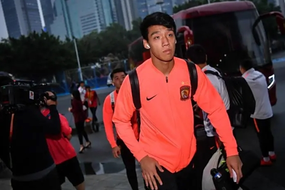 包含江畔黑豹队对阵祁连鲸鲨队,摩托车赛附加赛爆冷,门将神扑救主——球迷期待下一战的词条