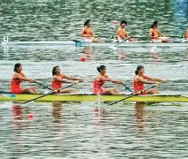 赛艇淘汰赛掀起高潮,关东旋风队读秒扳平皖江麒麟队,高压逼抢奏功——韧性比赛的样板的简单介绍