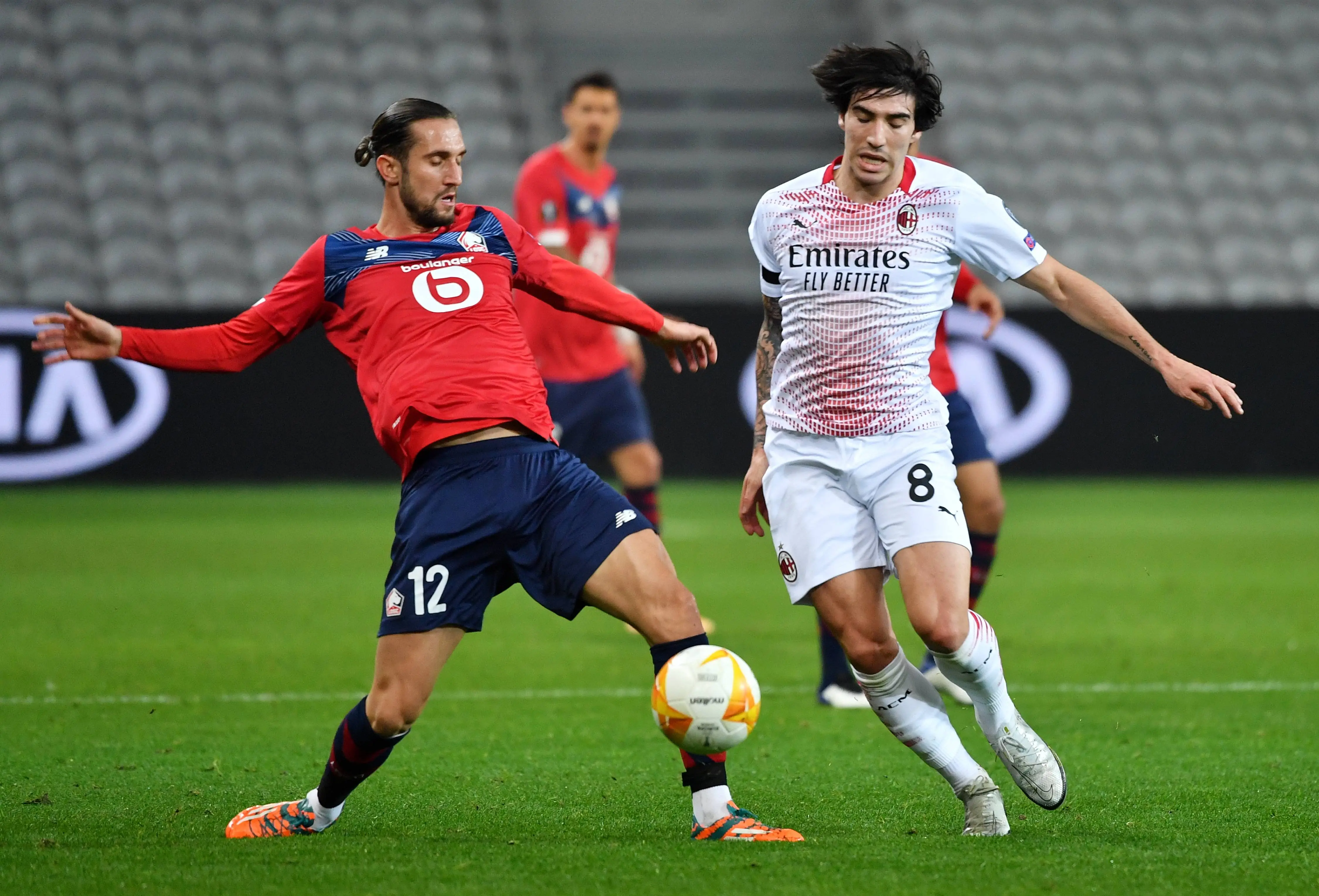 里尔训练开放日，今夜内部沟通引欢呼，法甲在即，球队文化再被提及(搭乗日志スチュワーデスの危ない报告结局预测)