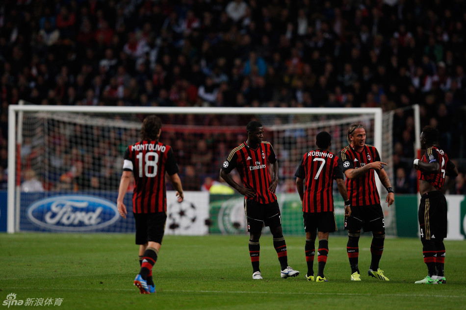 关于里程碑夜阿贾克斯绝杀压哨，意大利杯今夜刷纪录，信心回归，心理建设被强调的信息