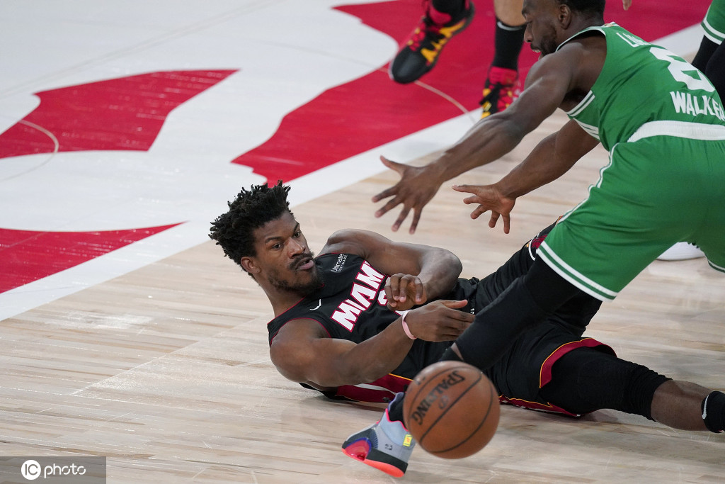 包含巴特勒连续十场比赛得分超过惊险取胜,巴黎圣日耳曼挑战极限!的词条